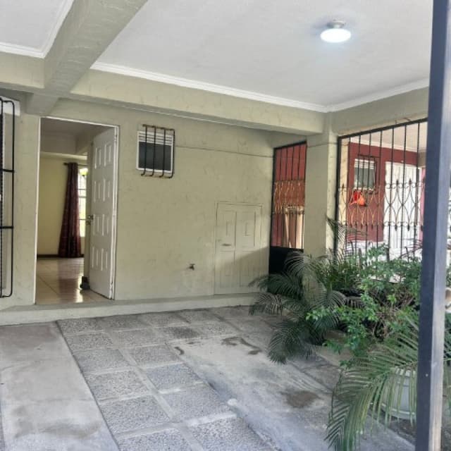 Casa en Venta Prados del Tabacal 2 Zona 5 Villa Nueva