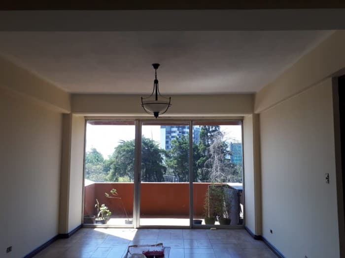 Apartamento en Alquiler en Zona 15 — foto 1