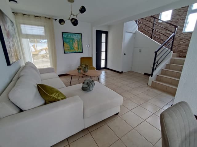 CASA #VENTA EN ALTOS DE VILLAGE, FRAIJANES