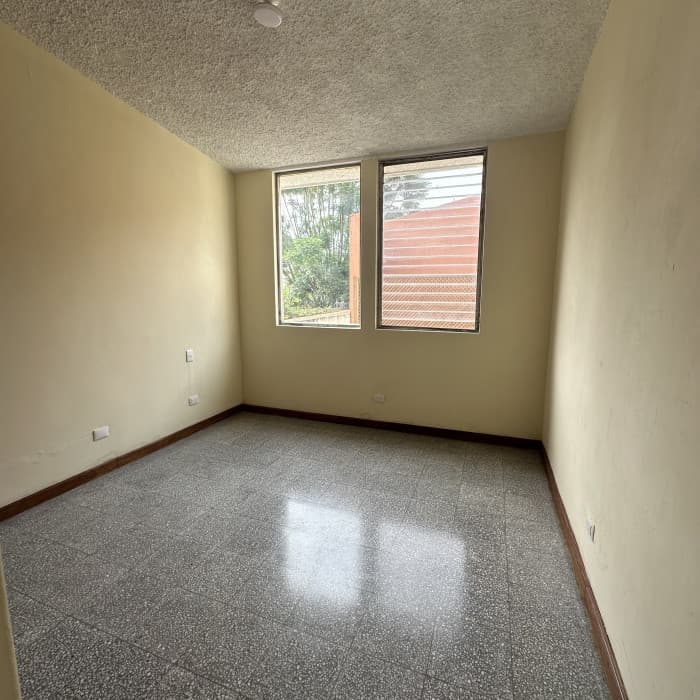Apartamento en Alquiler Zona 11 Guatemala — foto 1