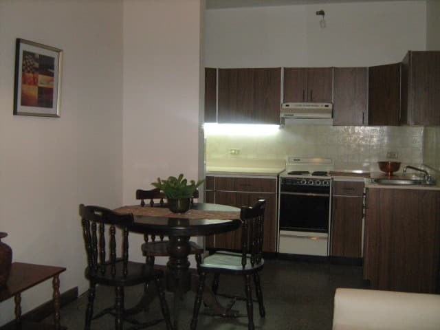 APARTAMENTO EN RENTA, ZONA 10 — foto 3
