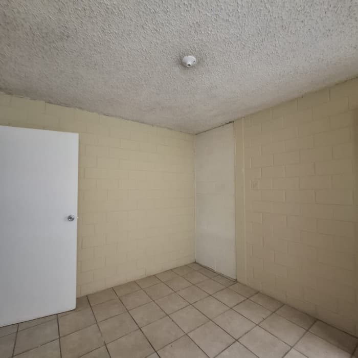 Casa Bodega residencial en zona 2 Mixco Guatemala — foto 12