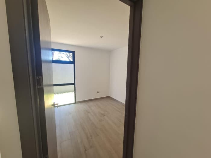 APARTAMENTO EN RENTA - ZONA 15 — foto 5