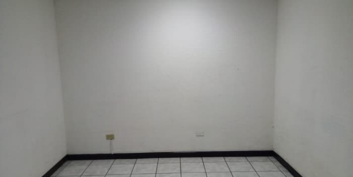 OFICINA EN #RENTA ZONA 10 — foto 2