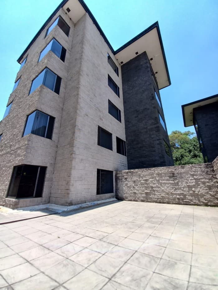 APARTAMENTO SUPER AMPLIO EN #VENTA ZONA 10 — foto 11