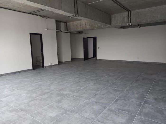 ALQUILO OFICINA EN TORINO II, ZONA 10 — foto 1