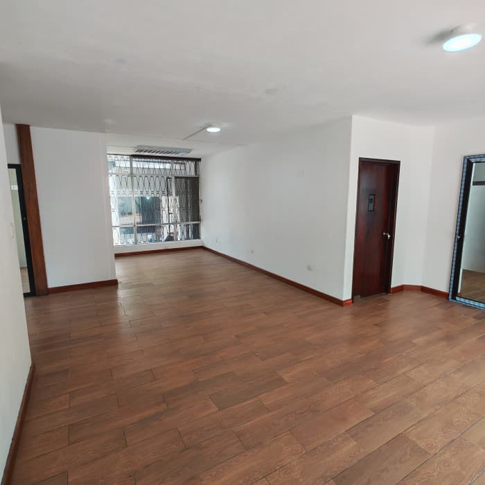 Casa ideal Oficinas en Renta zona 14 — foto 14