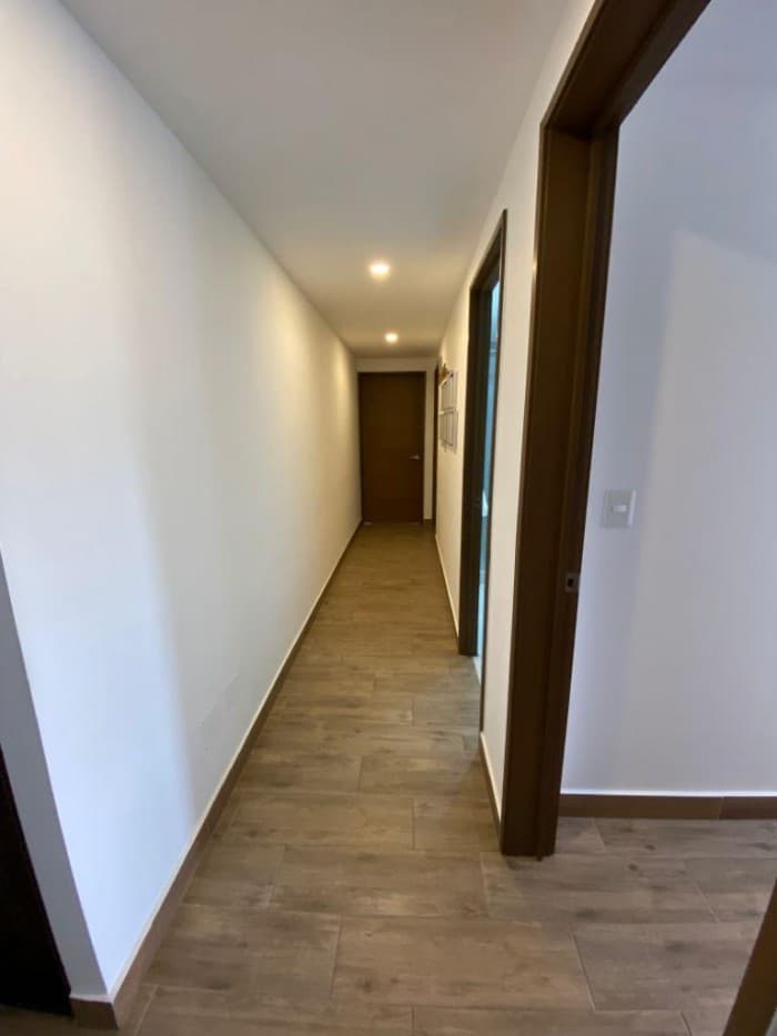 Venta de apartamento en Edificio Altture, zona 16. — foto 6