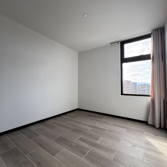 Apartamento en Renta zona 10 Equipado — foto 4