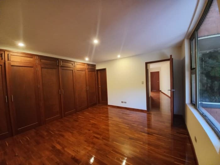 Rento casa en sector zona 14 — foto 3