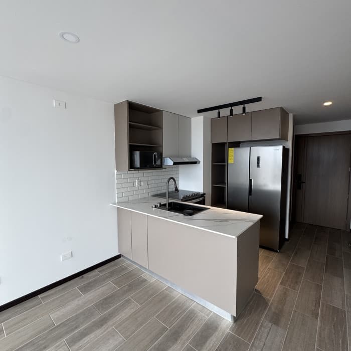 Apartamento en Renta zona 10 Equipado — foto 8