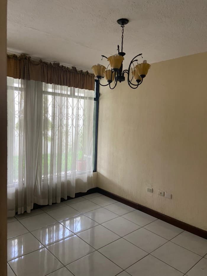 VENDO CASA DE UN NIVEL EN CIUDAD CRISTOBAL SECTOR B4 — foto 4