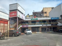 EN VENTA PLAZA COMERCIAL EN ZONA 18 GUATEMALA