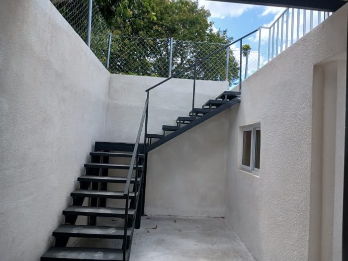 CASA REMODELADA EN VENTA EN ZONA 1 — foto 11