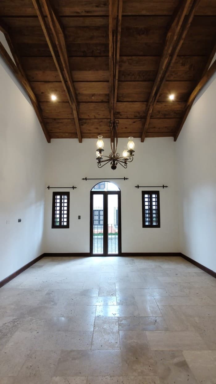 Plus Real Estate vende casa en Antigua Guatemala — foto 9