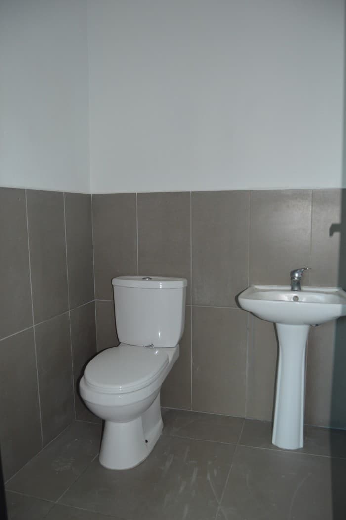 Oficina en renta Vista Hermosa zona 15 edificio nuevo — foto 7