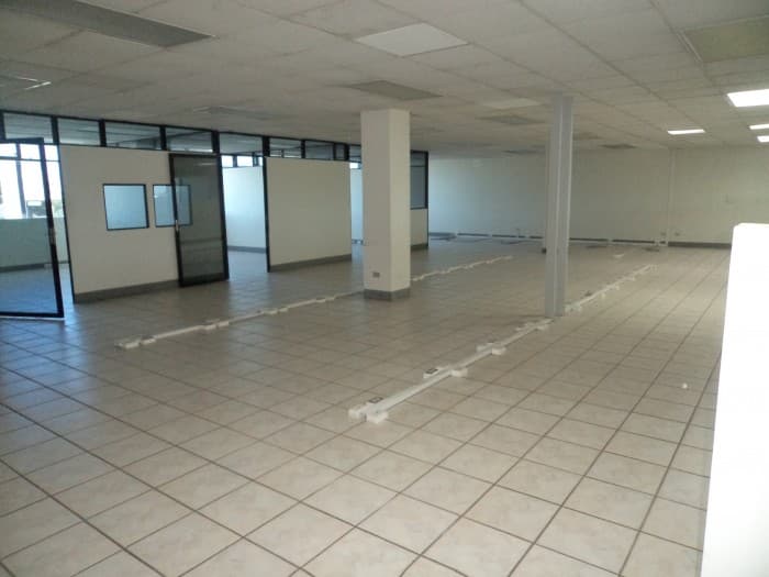 Edificio en alquiler Boulevard Los Próceres Z10! — foto 7