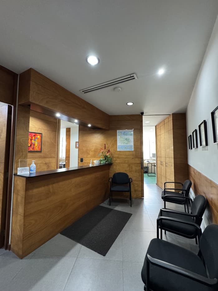 Oficina en venta Zona 15 Edificio Avante — foto 1