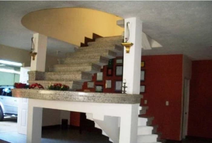CASA EN VENTA REMODELADA EN MOLINO DE LAS FLORES — foto 1