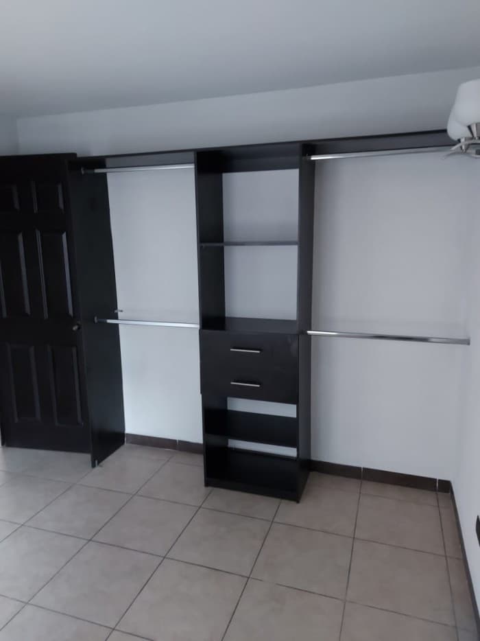 VENTA Apartamento 2 hab Edificio Torre Mariscal zona 11 — foto 4