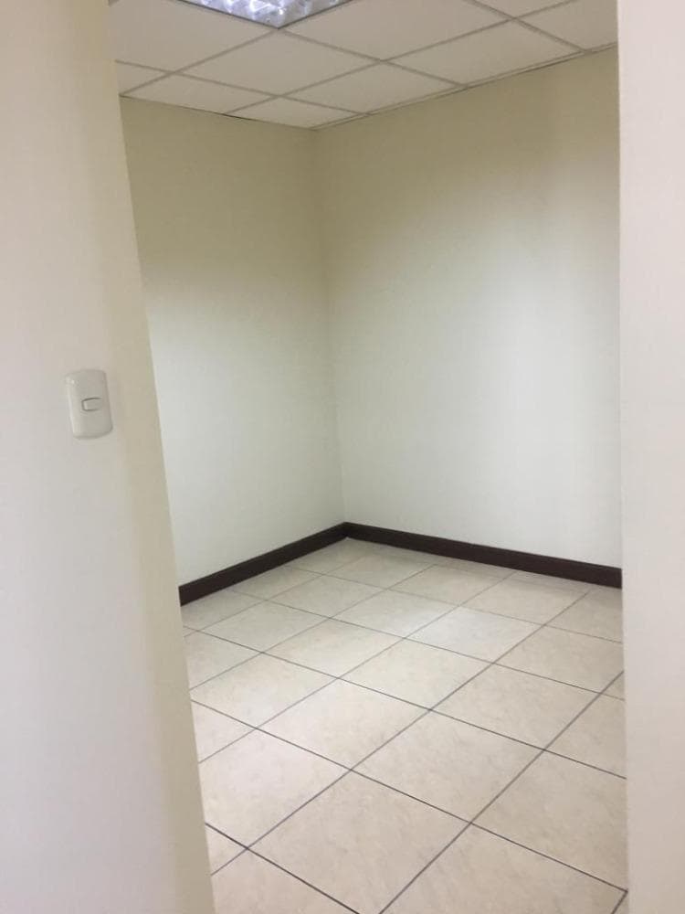 Oficina en venta en Torino zona 10 Guatemala — foto 4