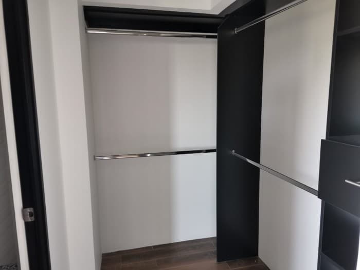 Rento moderno apartamento en área céntrica de zona 14 — foto 6