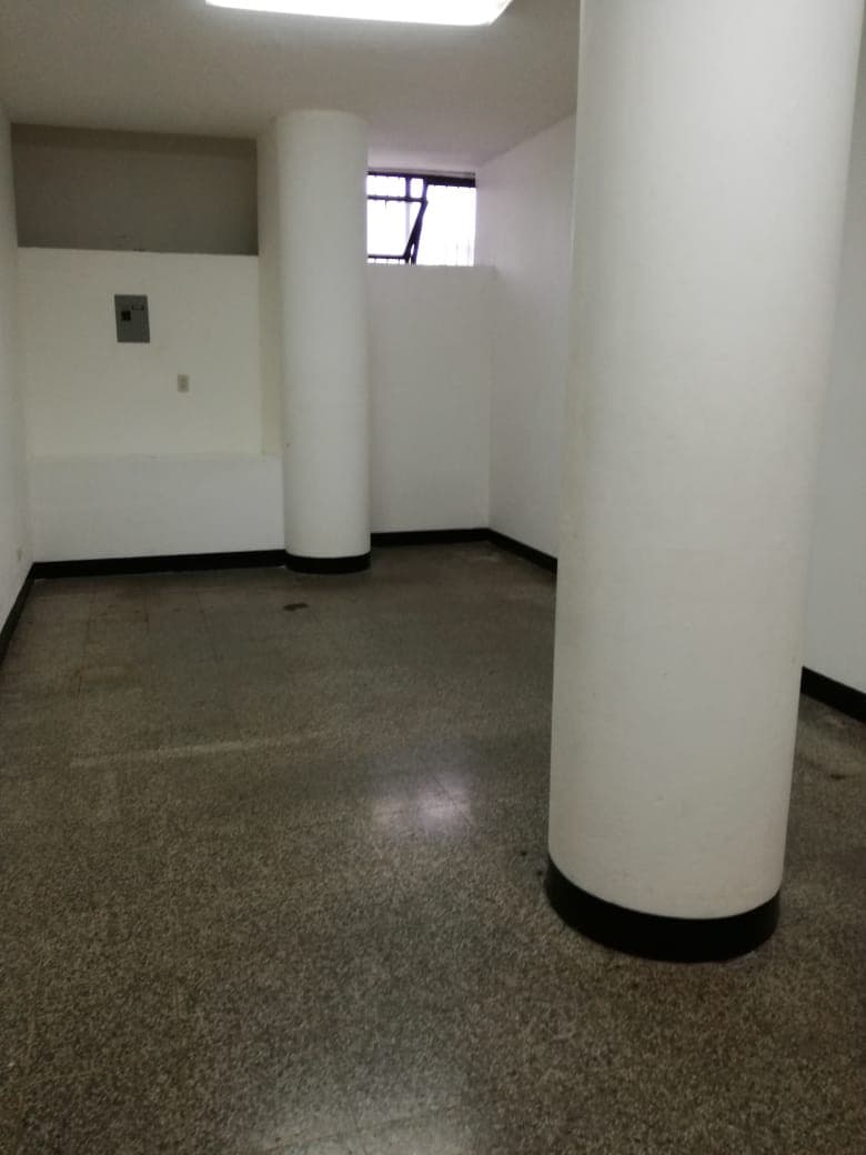 Local comercial en renta Centro Comercial en la zona 1 — foto 1