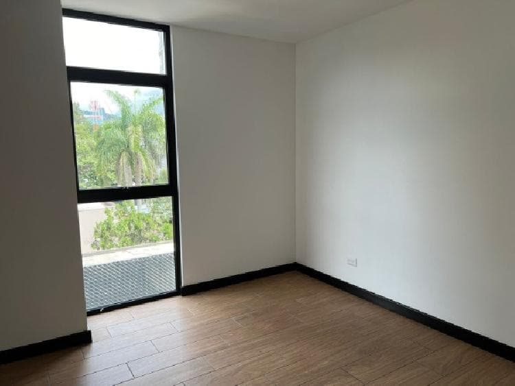 APARTAMENTO EN VENTA EN ZONA 15 — foto 1