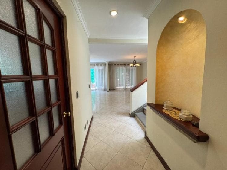 Casa en Venta zona 14 / Jardín de la Villa — foto 3