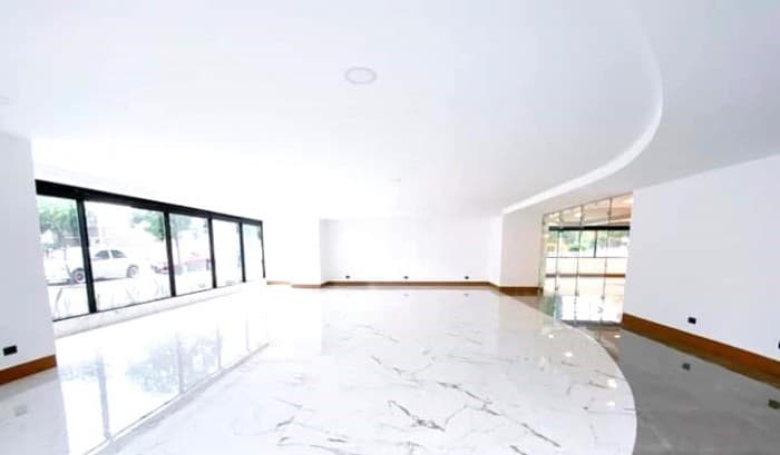 Clínica en Venta en Zona 10 — foto 12
