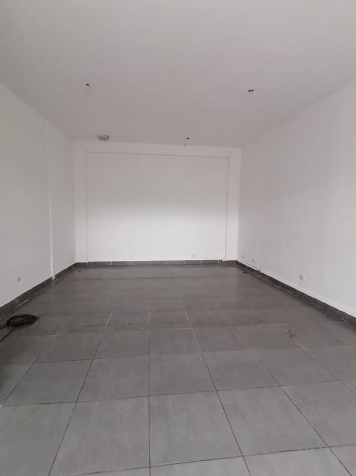 Locales comerciales en USAC zona 12 — foto 3