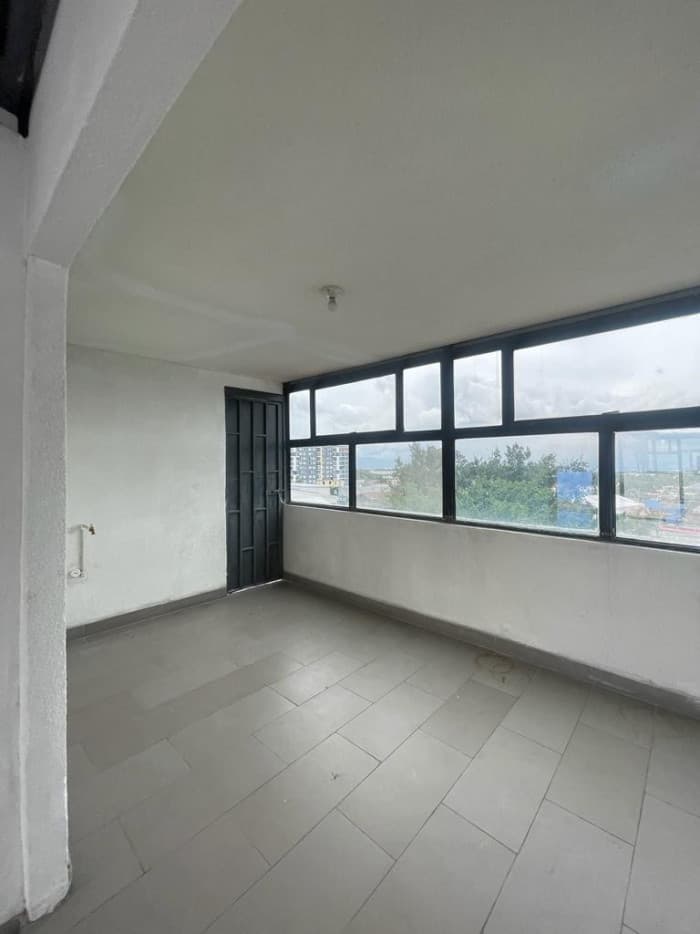 EDIFICIO EN #VENTA EN CALZADA ROOSEVELT — foto 3