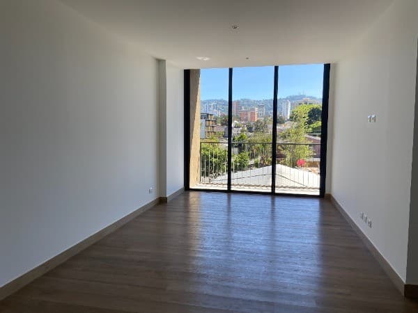 APARTAMENTO EN RENTA EN TRIVA, ZONA 15 — foto 13
