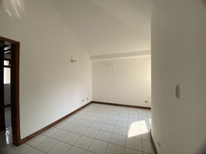 Apartamento en Renta zona 10 Guatemala — foto 11