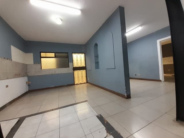 Casa en Venta en zona 13 fuera de condominio