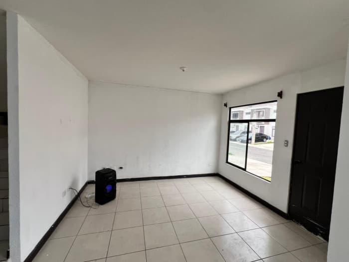 Alquiler de Casa en La Foret de Arrazola — foto 2