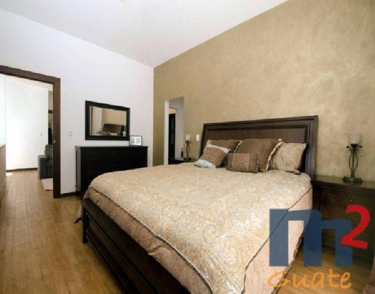Casa de 227 m2 de construcción en Venta, Zona 10 — foto 5