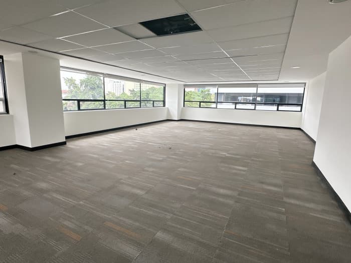 OFICINA EN VENTA Y RENTA EN CENTRO EMPRESARIAL ZONA 10 — foto 5