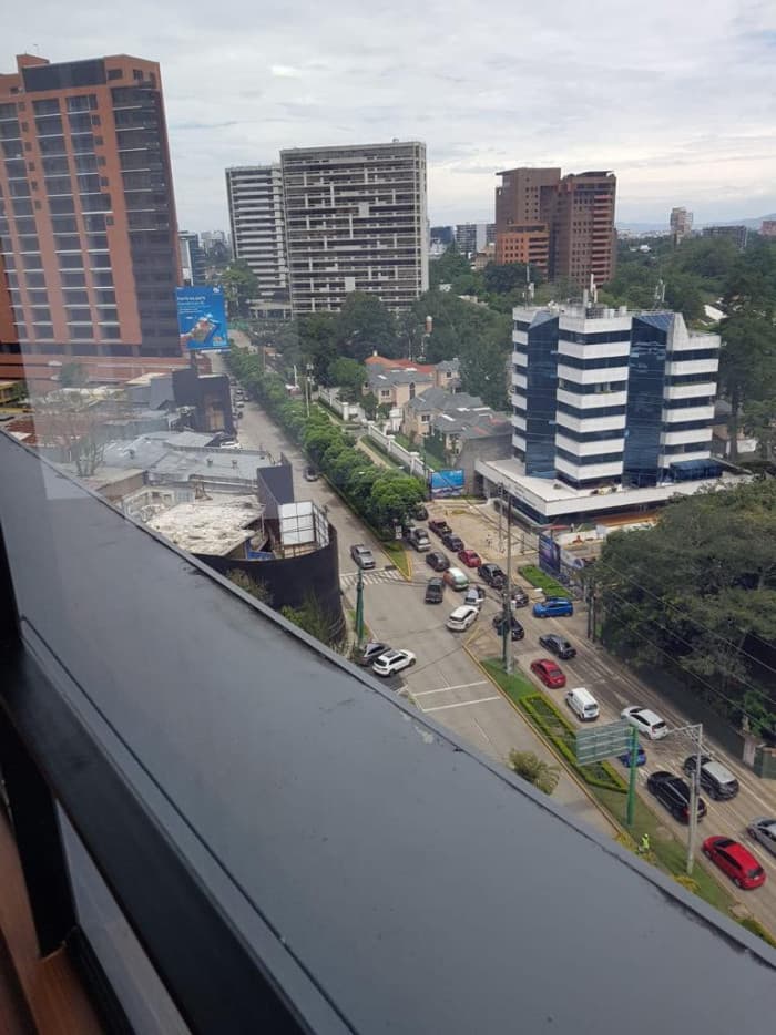 OFICINA #RENTA EN ZONA 10 — foto 3
