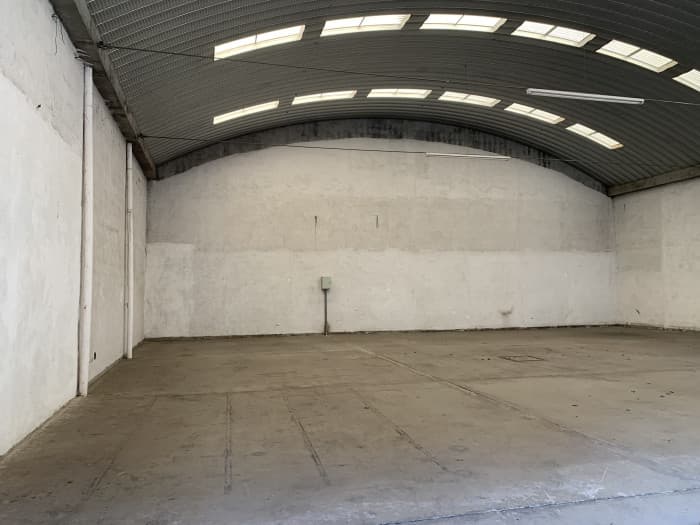 Bodega dentro de complejo en Panorama, Antigua — foto 3