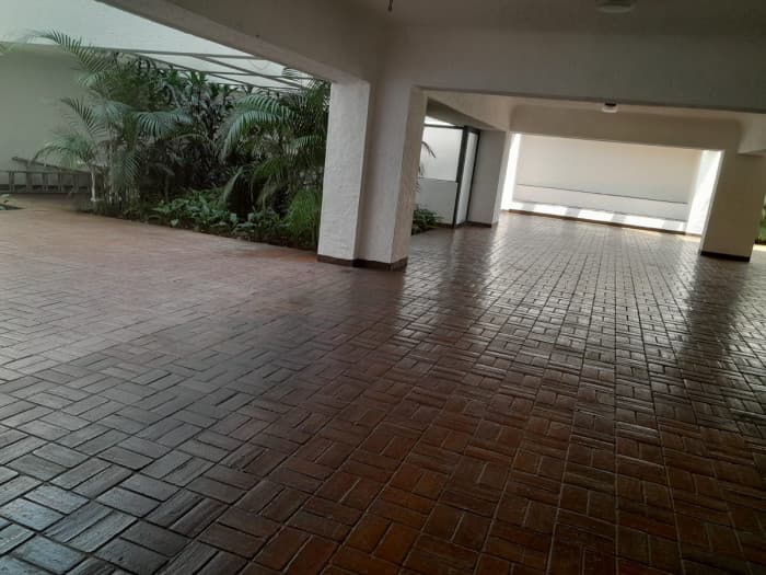 Amplio e iluminado apartamento en renta en Zona 15 — foto 10