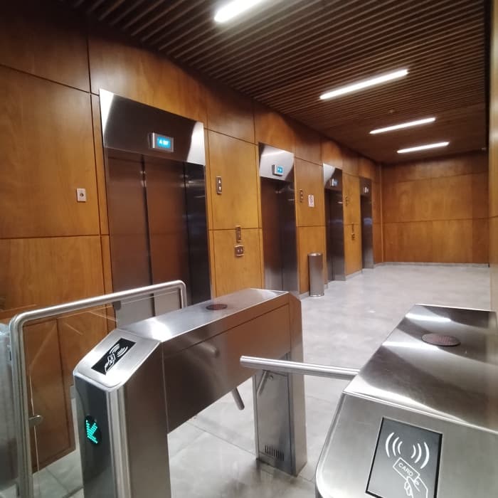 Oficina en renta en zona 9 obra gris — foto 12