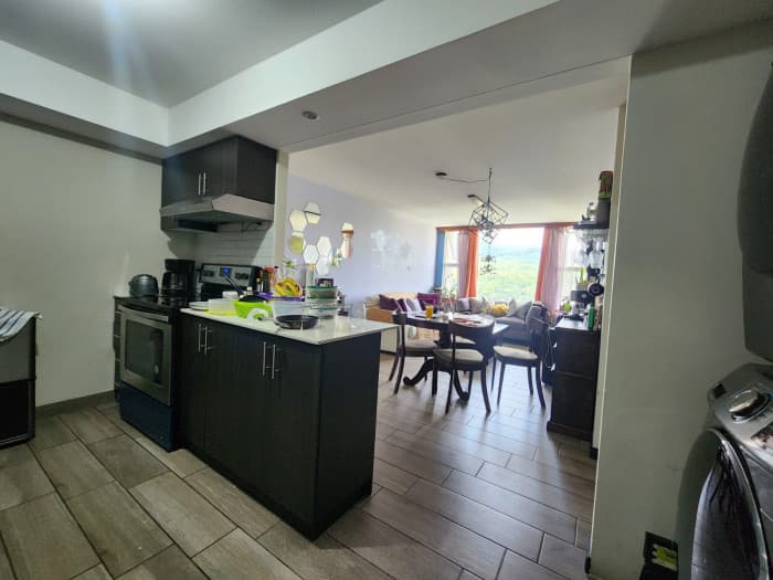 Venta de apartamento en Alegría, Condado Naranjo, Mixco — foto 1