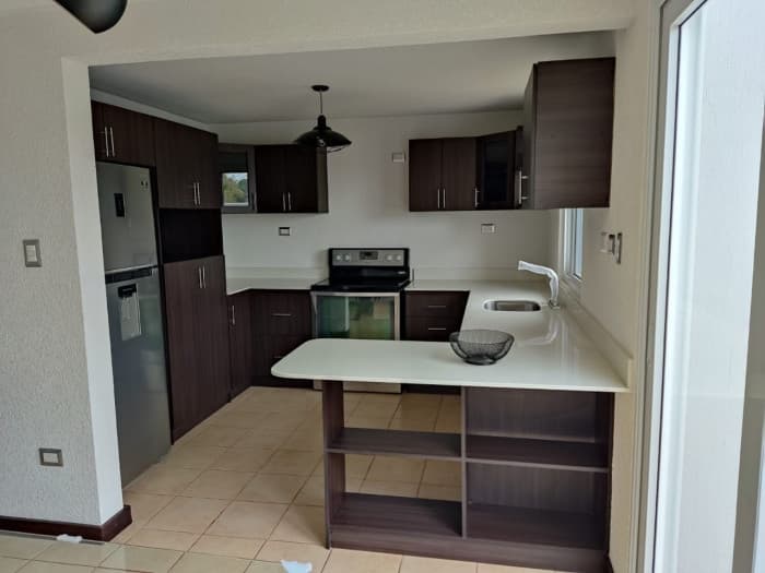 CASA #VENTA EN ALTOS DE VILLAGE, FRAIJANES — foto 3