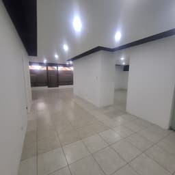 Oficina en Renta en Zona 10 Guatemala | Espacio Comercial