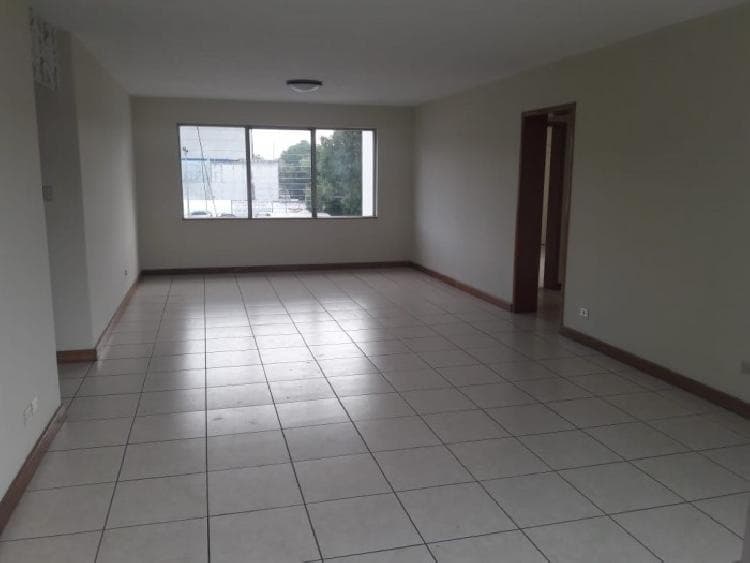 Rento amplio apartamento en Zona 9. — foto 5