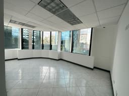 OFICINA EN RENTA Y VENTA EN 5 AVENIDA Z-14, EUROPLAZA
