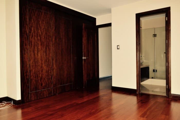 ZONA 15. VENDO APARTAMENTO AMPLIO EDIFICIO VERDINO — foto 7