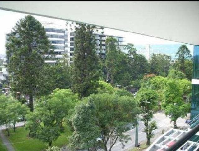 Imponente oficina 710 m2 en Reforma 10 con 30 parqueos — foto 2