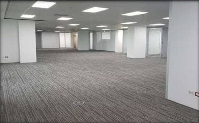 Imponente oficina 710 m2 en Reforma 10 con 30 parqueos — foto 4